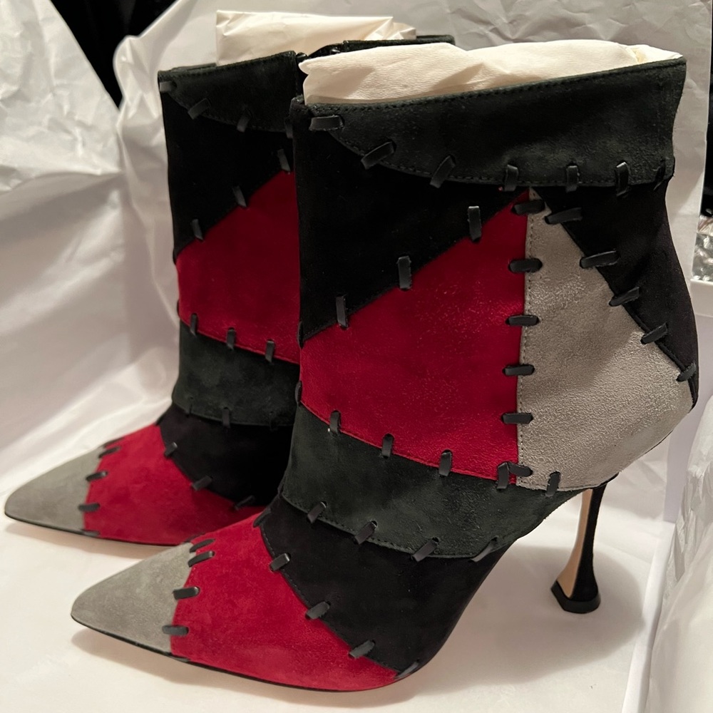 Manolo Blahnik - Suede Zip Booties